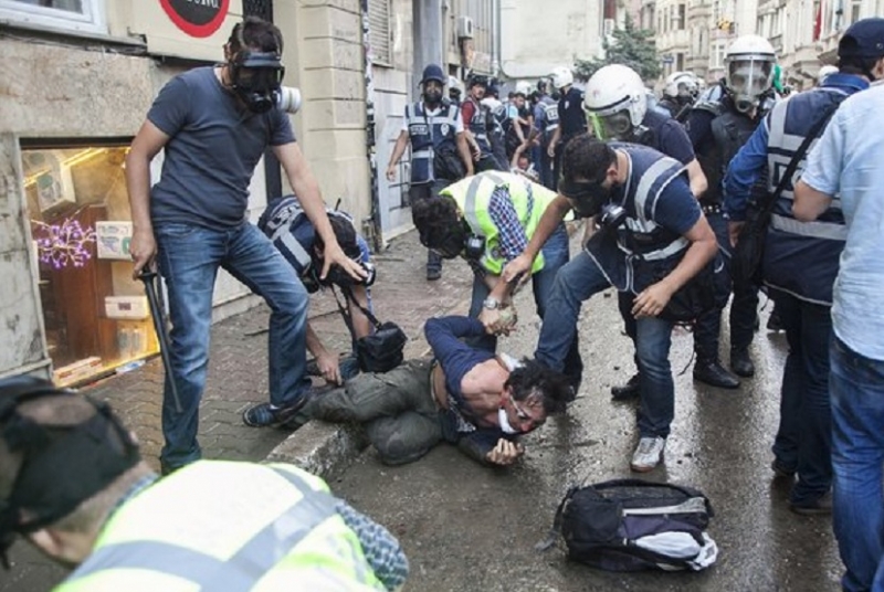 Repressione in Turchia: l’IADL chiede che cessino le violenze della polizia e che si faccia luce sulla repressione