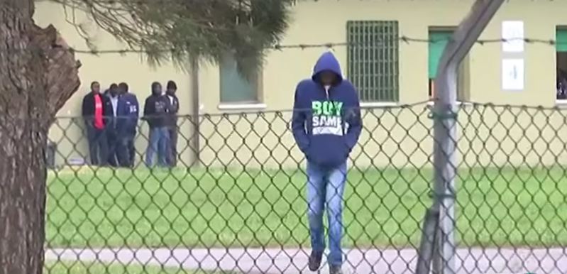 Dal campo di Conetta: questa è l’accoglienza?