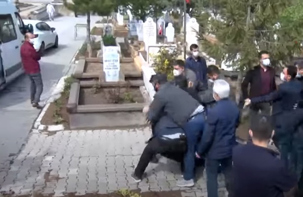 Lettera aperta del Presidente dei Giuristi Democratici alle massime autorità dello Stato per perorare la liberazione degli avvocati turchi arrestati in occasione dei funerali di Ibrahim Gökçek
