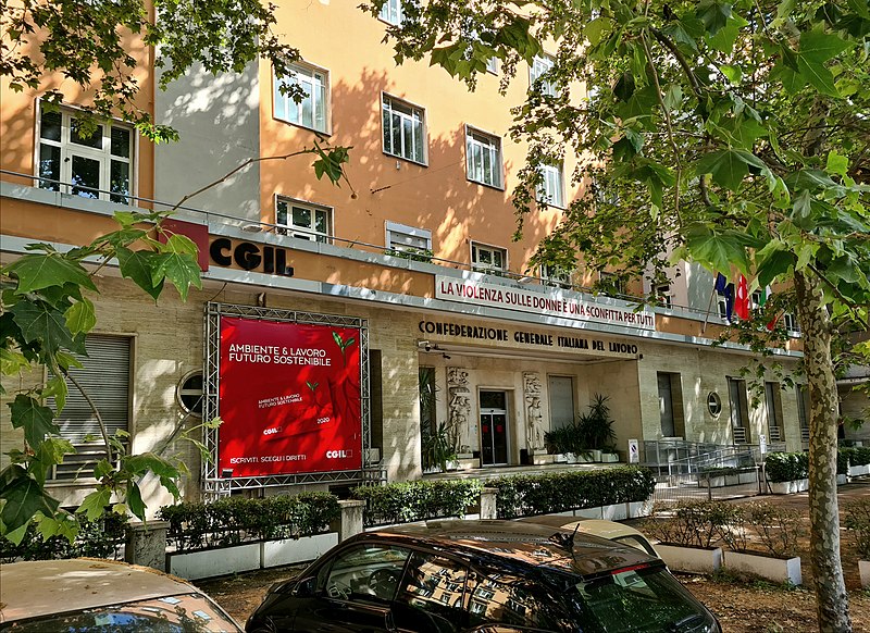 Solidarietà alla Cgil, no a limitazioni ulteriori del diritto a manifestare: difendiamo la libertà d’espressione dai fascisti
