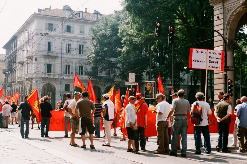 GIÙ LE MANI DAL DIRITTO DI SCIOPERO